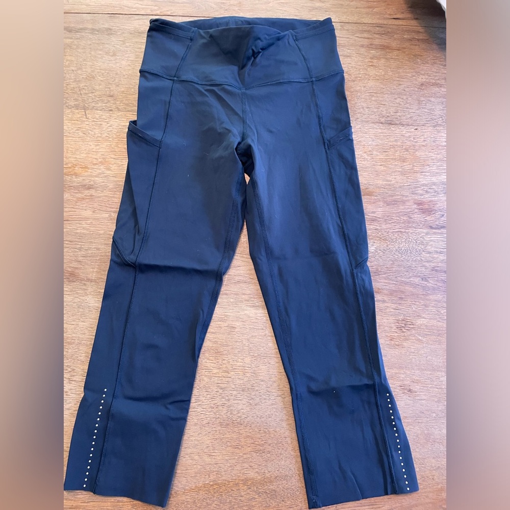 Lululemon fast and free crop nulux 19” size 6